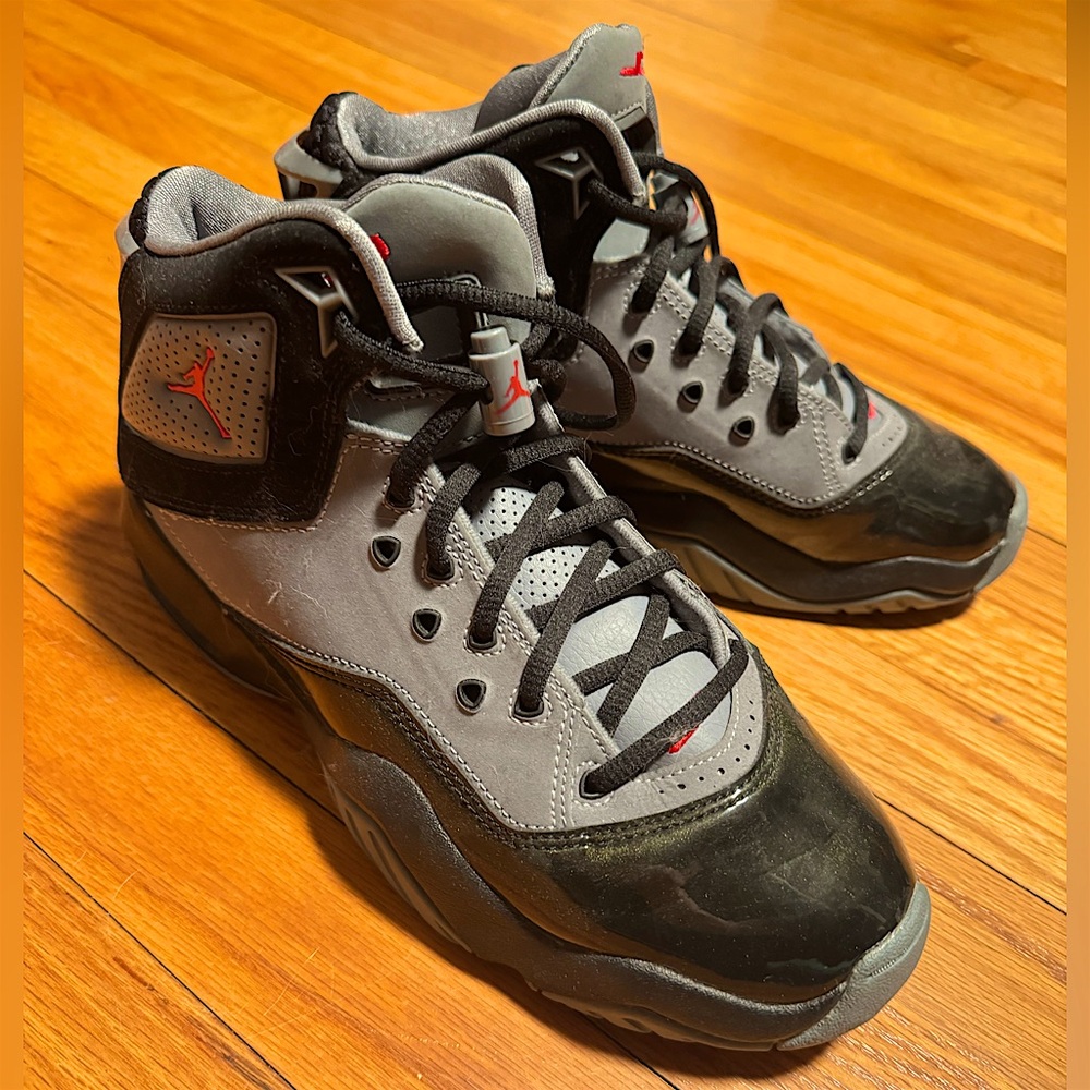 Air Jordan B’Loyal Retro Sneakers Men’s Size 8
